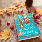 Elif Şafak Instagram - Strawberries, books and Turkish coffee… thank you for these beautiful posts, thank you for your words. The last photo is from the Grand Bazaar!! #bookwormsunite #bookwormsforlife #bookishphotography #10minutes38secondsinthisstrangeworld #bookssansborders #literaryfiction #readinglife #theislandofmissingtrees #thebastardofistanbul #elifshafak #thefortyrulesoflove #fictionbooks @micisbooks christinejoyreads📚📚📚 sizlerden gelen fotoğraflar, paylaşımlar, çok teşekkür ederim her birine. Sahillerden Kapalı Çarşı’ya kitaplar…. #okuryorum #okurmusun #neokuyorum #kitapsevdası