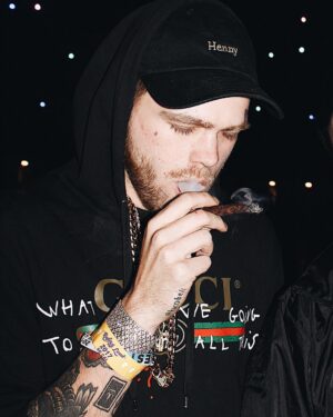 Elijah Daniel Instagram - leave a comment with your favorite bible verse 💖