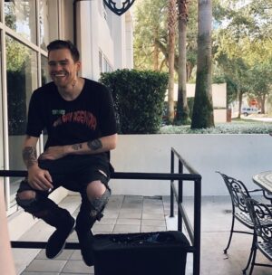 Elijah Daniel Instagram - hi Instagram long time no talk!!! here’s an old pic from tour. that’s definitely not a hint. anyway my LIL PHAG THE FINAL ALBUM tracklist & preorder are out now!!! AND ONLY 3.49!! I want first #1 rap album of 2020 and also LIMITED signed psychical copies ~ u know where the link is
