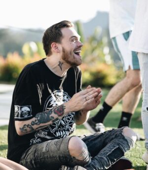 Elijah Daniel Instagram - when you accidentally cause the first reality show fight within 4 minutes of being there 🙈