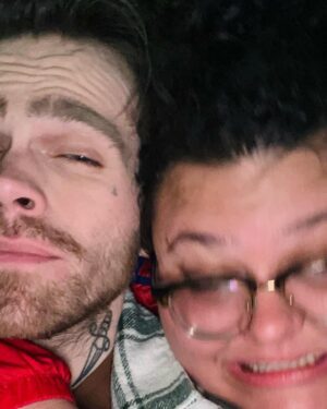 Elijah Daniel Instagram - happy forty 2 zero from ur parents 🫶 the earth is healing. 

feeling goooood baby, hope y’all are doing good too 🖤