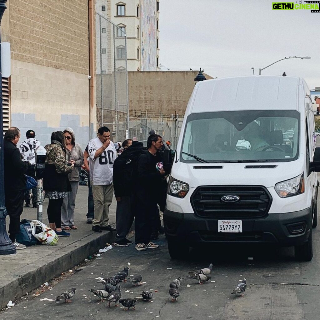 Elijah Daniel Instagram - #CULTforGOOD trucks running in San Diego neighborhoods delivering 25,000+ necessities to the homeless (& the pups too). people already knew about the trucks & were so excited 🥺 Sacramento & SF next, then the nation CULTforGOOD.com San Diego, California