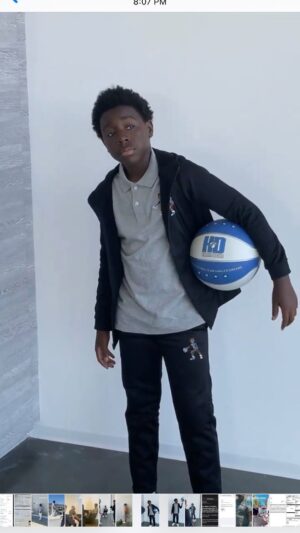 Elisha Williams Instagram - Getting better day by day. Finally back in game shape. My dad told me to put it in a place they can’t touch it they could only admire it. He also told me shooters shoot. This things a process but I’m feeling really good. Dare2Dream #WilliamsLegacy #seasonloading🔋  #basketball #nbayoungboy #fun #team #pickup #ball