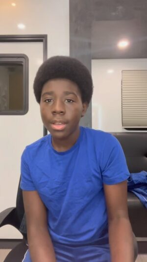 Elisha Williams Instagram - Happy Friday everyone. Take the time to take a break Dare2Dream  #EJWilliams #TakeaBreak #fridayvibes #friday #Dare2Dream #WonderYears #Season2