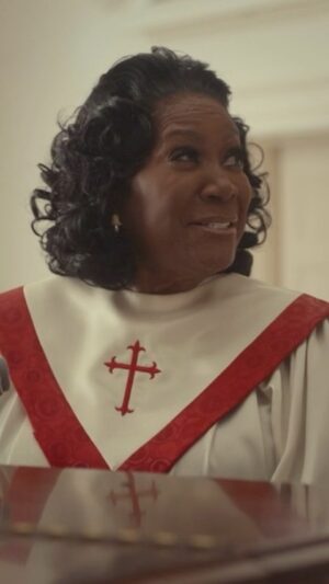 Elisha Williams Instagram - Sing @sayconsengbloh @mspattilabelle did an AMAZING job as usual! Tune into @wonderyearsabc 9/8c this Wednesday on ABC. #WonderYears #pattilabelle #ABC #WilliamsFamily #comedy