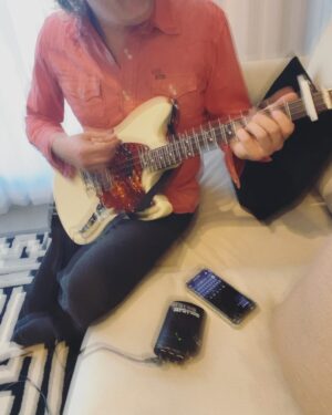 Ella Hooper Instagram - Me and @mickytheshrimp & @seany_johnston getting ready for the gig tonight. Mic ALWAYS has a new thang to show us, a cool new ‘not-guitar’ or two.. How lucky am I to have these fellas backing me up!!! #rawk #folk #country #androll 🌵🌵🌵 #wayoutwest @thetivolibrisbane @jamesreyne_official