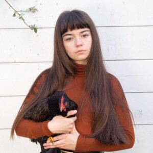 Ella Lee Instagram - Problem..? #spring #chicken #springchicken #ellalee #hannahkahnwald #hanniundnanni #actressinberlin #neidig #longhair #longhairstyles #longhairlove #berlin