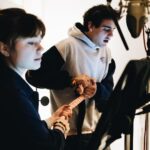 Ella Lee Instagram - Das Neue Hörspiel „lost in Neulich“ ist ab heute in der ARD audiothek verfügbar :) -> 📸 Annette Koroll https://www.ardaudiothek.de/sendung/lost-in-neulich-kein-dorf-fuer-anfaenger/95814094/