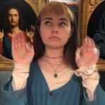 Ella Lee Instagram - Ahh nothing better than a bit of Culture during lockdown #digitalvacation . . . . . . . .#greenscreen #culture #museum #ellalee #digital #agenturneidig somewhere in the world