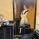 Ellen Hillingsø Instagram - I dag havde vi #prøvestart på #genopsætningen af #poenquist ‘s #fraregnormenesliv på @folketeatret_dk åh jeg glæder mig til at spille denne fantastiske tekst igen med det mest udsøgte hold kollegaer @olelemmeke som #hcandersen @michaelmoritzen som #heiberg og @lisbetlundquist som #denskalede . Vi har repremiere d.14 september i Randers og vil rejse landet rundt i #gøglerekspressen. Mon vi ses ? 🪱🎭 Du kan tjekke vores spilleliste på Folketeatret.Dk