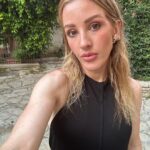Ellie Goulding Instagram - Dump. I don’t know who needs to hear this but- keep going! Love you x