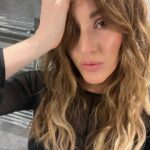 Ellie Goulding Instagram - Here are some photos of my face