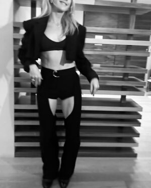 Ellie Goulding Instagram - ¡Gracias México por tan caluroso recibimiento! Se hizo larga la espera, pero mereció la pena. Agradecida con ustedes siempre y espero volver muy pronto. Arriba México lindo ❤️❤️❤️❤️