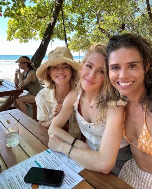 Ellie Goulding Instagram - Pura Vida 🇨🇷 🇨🇷