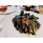Ellie Toyota Instagram - 🇩🇪 ドイツ旅。 飲んで、食べて、飲んで、食べて、食べて、食べて… こわくて体重計にのれません笑 住んでいるように滞在できて、最高に楽しかった。 娘と私をおうちに泊まらせてくれたりさちゃんファミリーに感謝🥰