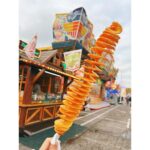 Ellie Toyota Instagram - 🇩🇪 ドイツ旅。 飲んで、食べて、飲んで、食べて、食べて、食べて… こわくて体重計にのれません笑 住んでいるように滞在できて、最高に楽しかった。 娘と私をおうちに泊まらせてくれたりさちゃんファミリーに感謝🥰