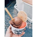 Ellie Toyota Instagram - 🇩🇪 ドイツ旅。 飲んで、食べて、飲んで、食べて、食べて、食べて… こわくて体重計にのれません笑 住んでいるように滞在できて、最高に楽しかった。 娘と私をおうちに泊まらせてくれたりさちゃんファミリーに感謝🥰