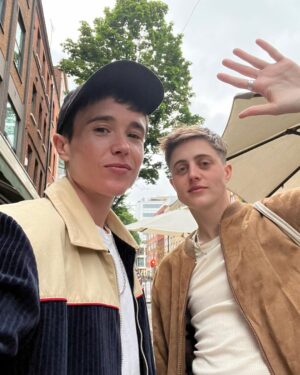Elliot Page Instagram - Moments from the Pageboy release tour ✈️ 📚 📸 🚗