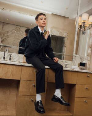 Elliot Page Instagram - In Milan for Sabato De Sarno’s Fall Winter 2024 show with L’OFFICIEL and #GucciGuilty.
 #GucciBeauty #GucciAncora #GucciFW24
 
Elliot Page x L’Officiel Hommes Italia Editor in Chief: Giampietro Baudo Photography: Alessandro Simonetti