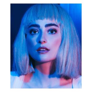 Ellise Chappell Instagram - Forgot to get the washing out the washing machine and it’s now midnight