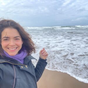 Eloísa Maturén Instagram - La felicidad absoluta del mar…aunque esté helado 🥶❄️🌊