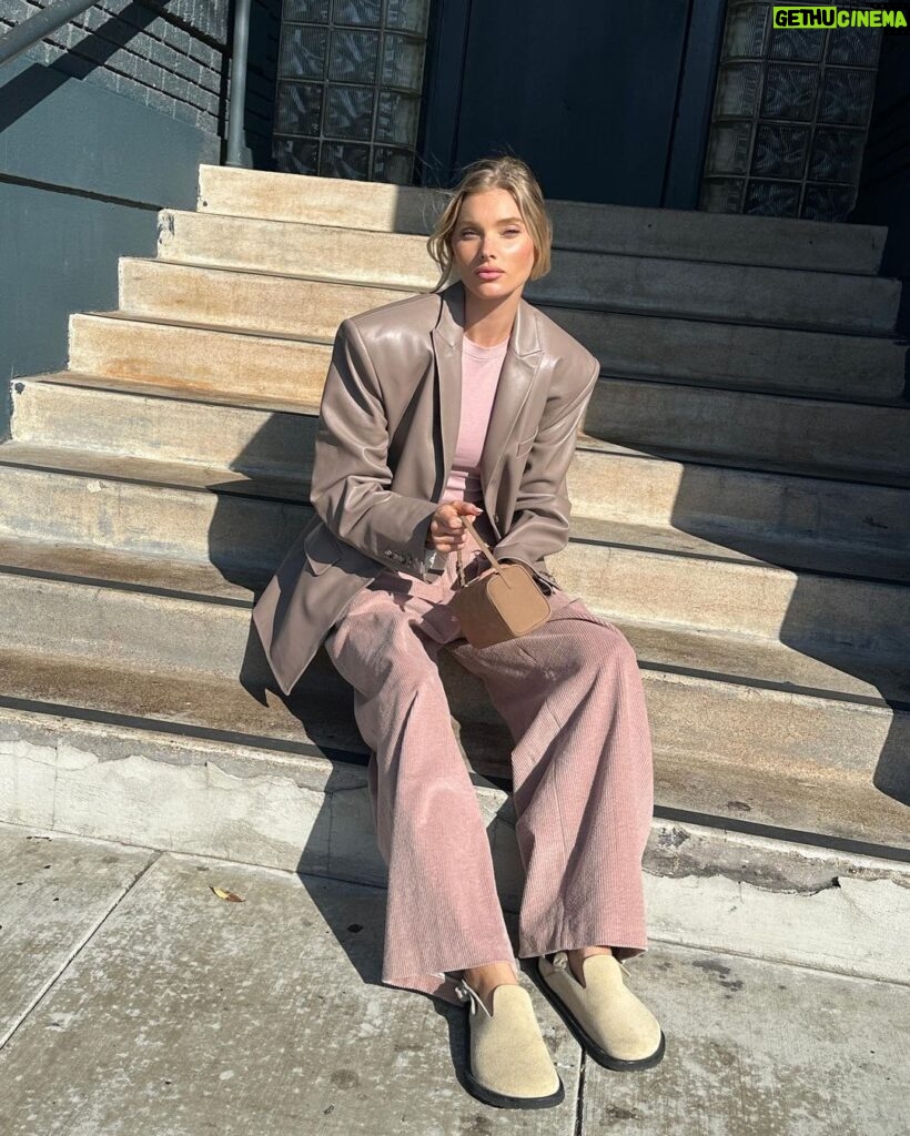 Elsa Hosk Instagram - NYC for a minute🌸