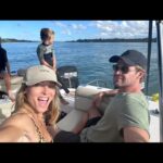 Elsa Pataky Instagram - Happy happy family holidays!! So much fun with @chrishemsworth @aprilmun @lukemun @kalanimiller @kellyslater