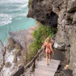 Elsa Pataky Instagram - Some memories from our fun trip to Bali, so much fun @chrishemsworth @followthefishtv @lukemun @aprilmun @chloe.fisher! Let’s do it again soon! 🥰. Thanks to @fae for dressing us with those little cool swimsuits 🤪