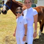 Elsa Pataky Instagram - Such a great weekend both competing at the same event. She is going to be much better than me in a blink! So much fun to share all this moments with you Indi! 🥰/ que fin de semana tan divertido compitiendo juntas en el mismo evento. En nada ya me ganas. Que ilusión poder compartir estos momentos juntas Indi! 😘. @batessaddles @laguso.riders