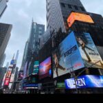 Elsa Pataky Instagram - In Times Square NY!! 😄En Times Square NY!! #interceptorfilm #interceptor @netflixfilm @netflix