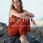 Elsa Pataky Instagram - Meet @purelybyron! I have always loved beautiful skincare, and after moving to Byron and learning about the powerful native botanicals grown here, I realised I could combine them both. Thats why I co-founded Purely Byron, products that are natural, clean and are clinically-proven to work, all made here. Im in love with our clay mask, I’m in love with our mask boosters, I’m OBSESSED with our derma roller - and today you can pre-order our products at purelybyron.com. I am so proud and excited!/ Os presento Purely Byron! Siempre me a encantado un buen cuidado de la piel y despues de mudarme a Byron y aprender sobre la poderosa botánica que crece aquí, me di cuenta que podia combinar ambas. Es por eso que he co-fundado Purely Byron, productos que son naturales, limpios y comprobado clínicamente que funcionan, todo hecho aquí. Me encanta nuestra clay mask, me encantan nuestras mask boosters y estoy OBSESIONADA con nuestro derma roller - y hoy puedes hacer tu pedido en purelybyron.com Estoy muy orgullosa y ilusionada! 🎥 @cristianprieto.filmmaker