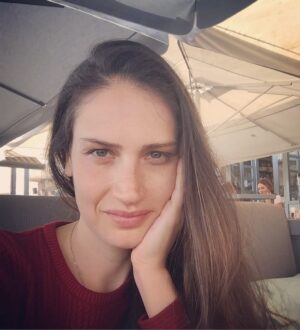 Elvin Aydoğdu Instagram - 📝🏃🏼☕️ #mola #break #sometimessunny #nomakeup