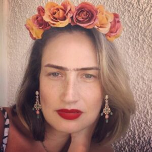 Elvin Aydoğdu Instagram - Ay que bonito es volar a las dos de la manana☀️ A las dos de la manana ay que bonito es volar ay mama☀️🌺🌸🌼🌺🌸🌼 #frida #yesfilter #nofiltertothesoul #diegorivera #art #painting