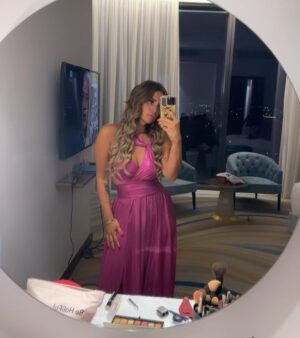 Eman El Assi Instagram - I don’t like selfies 👀