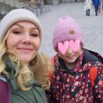 Emma Kimiläinen Instagram - Quality time with mini-me 🩷 Took her with me to Stockholm, Sweden, where I had a keynote speech earlier this week. She's not following along to races, but I'm trying to maximise the time together by taking her with me to all other work trips, if I just can. 🥰