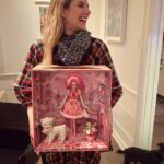 Emma Roberts Instagram - Went full psycho for the @markryden doll of my dreams! Thank you 🌟 @sweeneydavidm & @realestateartdesign 🎄