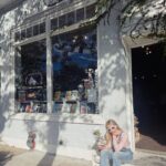 Emma Roberts Instagram - just a girl at a bookstore @belletrist 🍎 📖 @sagharborsouthamptonbooks @gabriellezevin #tomorrowandtomorrowandtomorrow 💘