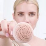 Emma Roberts Instagram - When I want to give my skin a little pick-me-up, and @flawlessbeauty Cleanse is just what I need! The massaging silicone head is a great way to get a deep clean, but that’s not all, I’ve been loving using the Cleanse brush to massage my serums into my skin. Get 20% OFF all Flawless Beauty tools on @Amazon during Prime Day https://amzn.to/3T9Tx4y #FlawlessBeautyAmbassador #ad