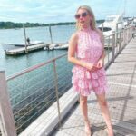 Emma Roberts Instagram - Getting dolled up in an easy dress and heels always makes me feel confident! Share your #confidencetip to win a shopping spree at @express using #expressyou and #contest now through 8/27! Official rules, here: bit.ly/2TV1phg #expresspartner