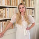 Emma Roberts Instagram - STACKED featuring @emmaroberts 📚 Emma brought in the wonderful team @lastbookstorela @jennahipp to curate her bedroom library. The task at hand: to source books she loves by her favorite authors, some really cool covers and special editions all in a muted and creamy color pallet. They delivered! Check out the tour of her bedroom Stacks and shop the mentioned books in our Instagram story and above highlight. Don’t forget to shop your local indie for #independentbookstoreday today and always ❤️