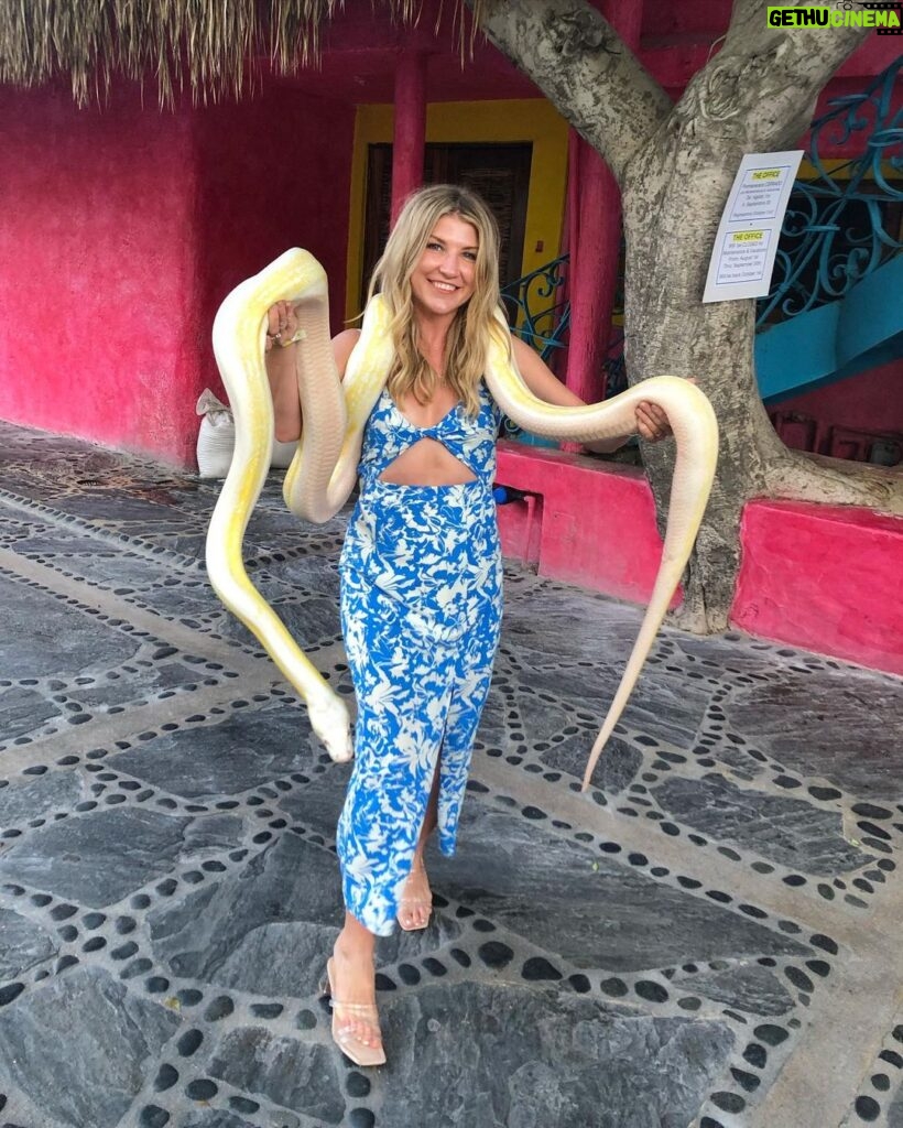 Emmy Buckner Instagram - Some sober moments with the family in Cabo Aug ‘22 Hard Rock Hotel Los Cabos