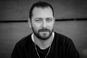 Engin Günaydın Instagram - “Hücreler” oyununun videolarında göstermiş
olduğunuz muhteşem performanslarınız için ayrı ayrı çok
teşekkür ederim.. @alicanyucesoy @deryakaradas1
@rustuonuratilla @selinsekerci @hucreleroyun