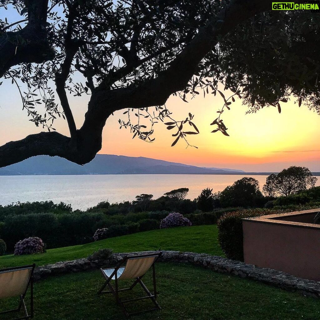 Enrico Oetiker Instagram - My happy place☀ Ansedónia, Toscana, Italy