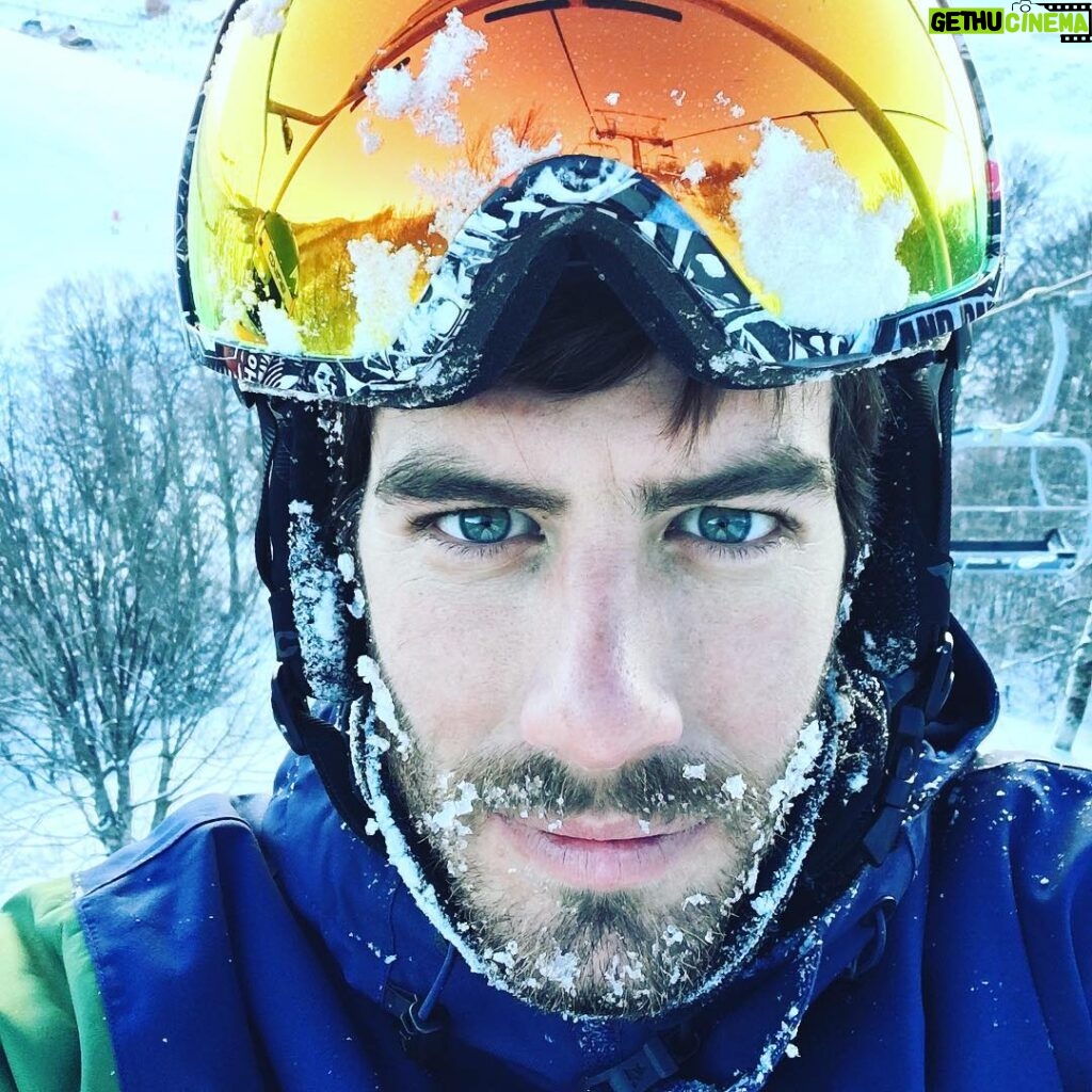 Enrico Oetiker Instagram - Powder day ❄ 🏂 #powder #snowboarding #sellaronda Selva Di Val Gardena, Dolomiti, Italia
