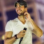 Enrique Iglesias Instagram - #ThankYou @daryasabooniha for these photos and thank you to all my fans in #Iran 🇮🇷 for your endless dedication to make it to shows!!!! love you guys.