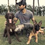 Enrique Iglesias Instagram - #sundayvibes 👅👅