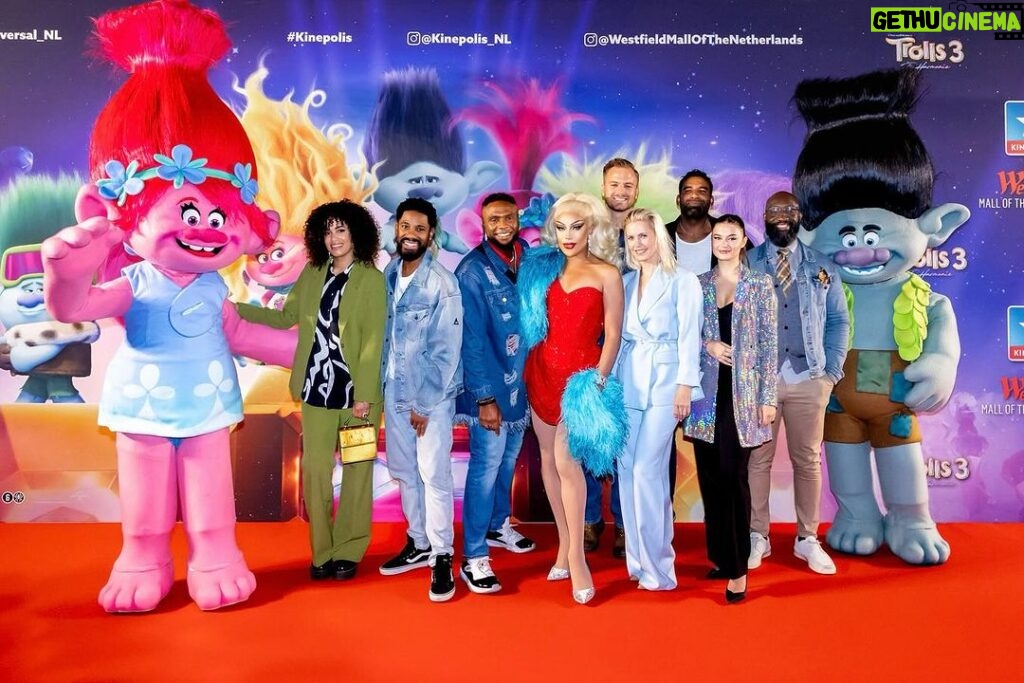 Envy Peru Instagram - Trolls 3, in Harmonie movie premiere alongside this multitalented cast 🌟 Nu te zien in de bioscoop! 🎥🎬 @universal_nl #trolls #trolls3 #trollsbandtogether #trollsfilm #dreamworks #rupaul #rupaulsdragrace