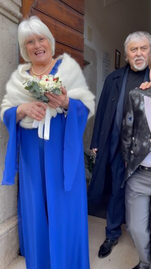 Enzo Salvi Instagram - Oggi 14 Gennaio si sono spostati i miei amici Fraterni @simonettabenincasa @mattiolimaurizioreal  sono felice ed emozionato per aver festeggiato con loro un giorno indimenticabile di Amore puro❤️❤️