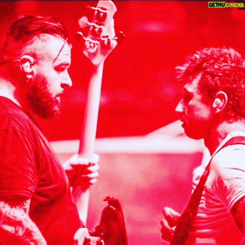 Eric Bass Instagram - Hey Canada!!! 🇨🇦 Tonight it’s your turn to light up your homes and businesses in ❗️RED❗️to show support for all of our brothers and sisters in the live music and touring industry!! So many of the people in our worldwide community come from Canada including our own @hoogieontheroad! THESE PEOPLE MAKE LIVE MUSIC POSSIBLE! Please join us in showing your support for these men and women. 🇨🇦🇨🇦🇨🇦 #lightuplive #eclaironslesscenes #wemakeeventsnorthamerica #wemakeevents