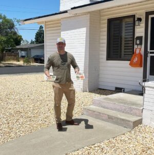 Eric Swalwell Instagram - Recently I joined Spectrum Community Services to deliver Meals on Wheels to vulnerable seniors living in CA-14. It was great to visit with my constituents and meet the amazing volunteers who make this possible.